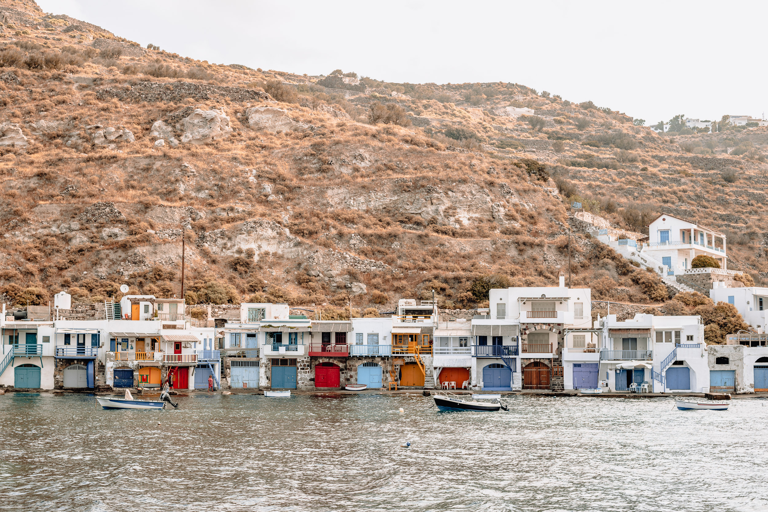 Best Milos Travel Guide 2024