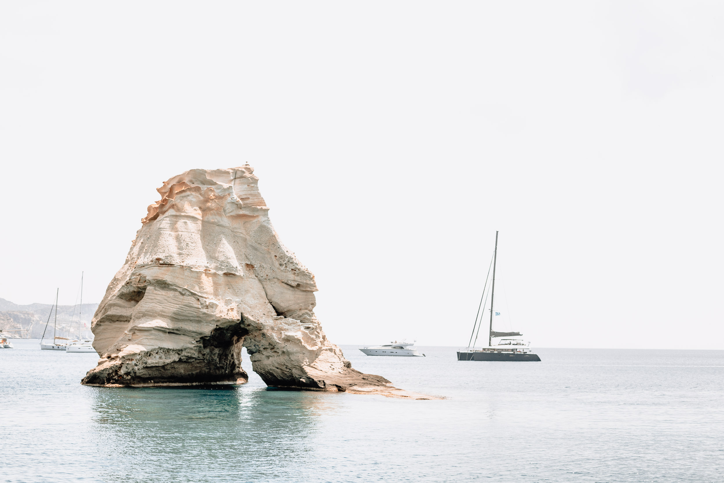 Best Milos Travel Guide 2024